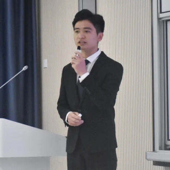 丘教员