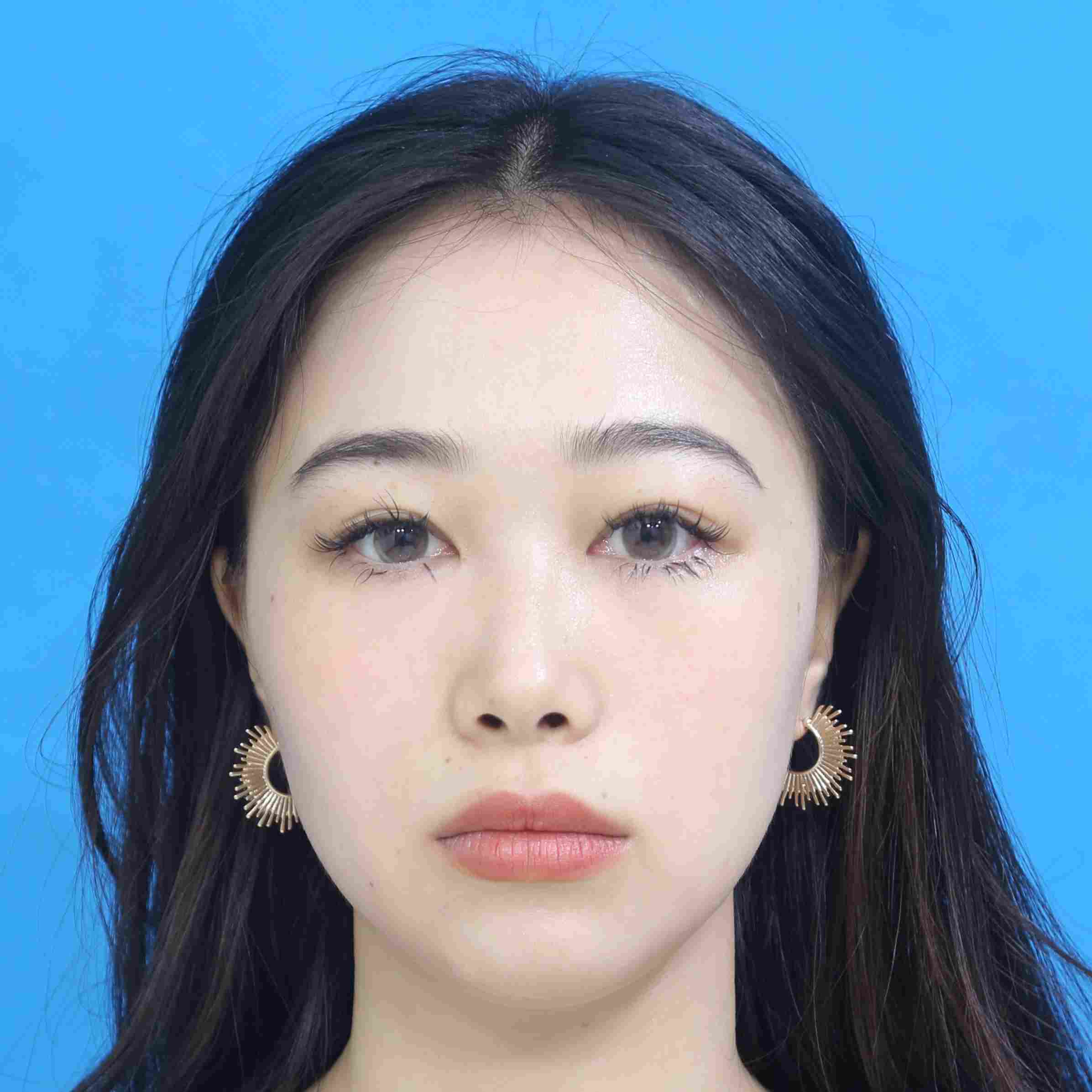 何教员