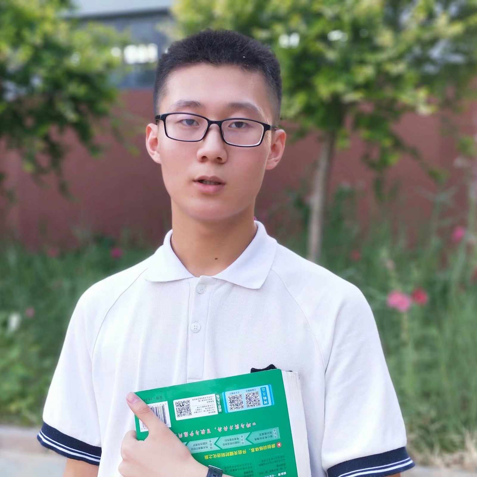 闫教员