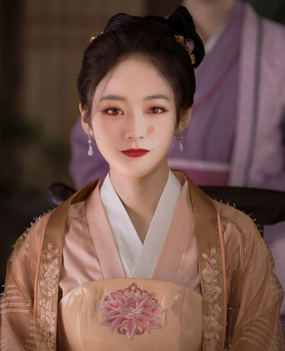 严教员