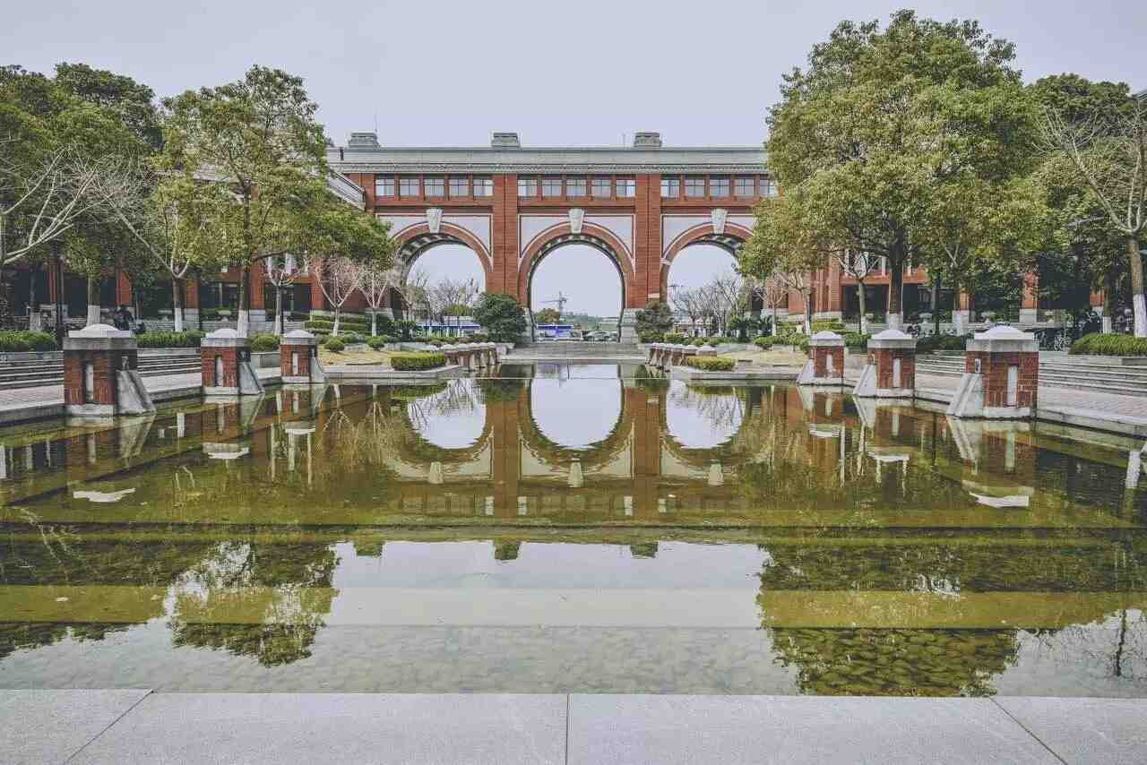 吴教员