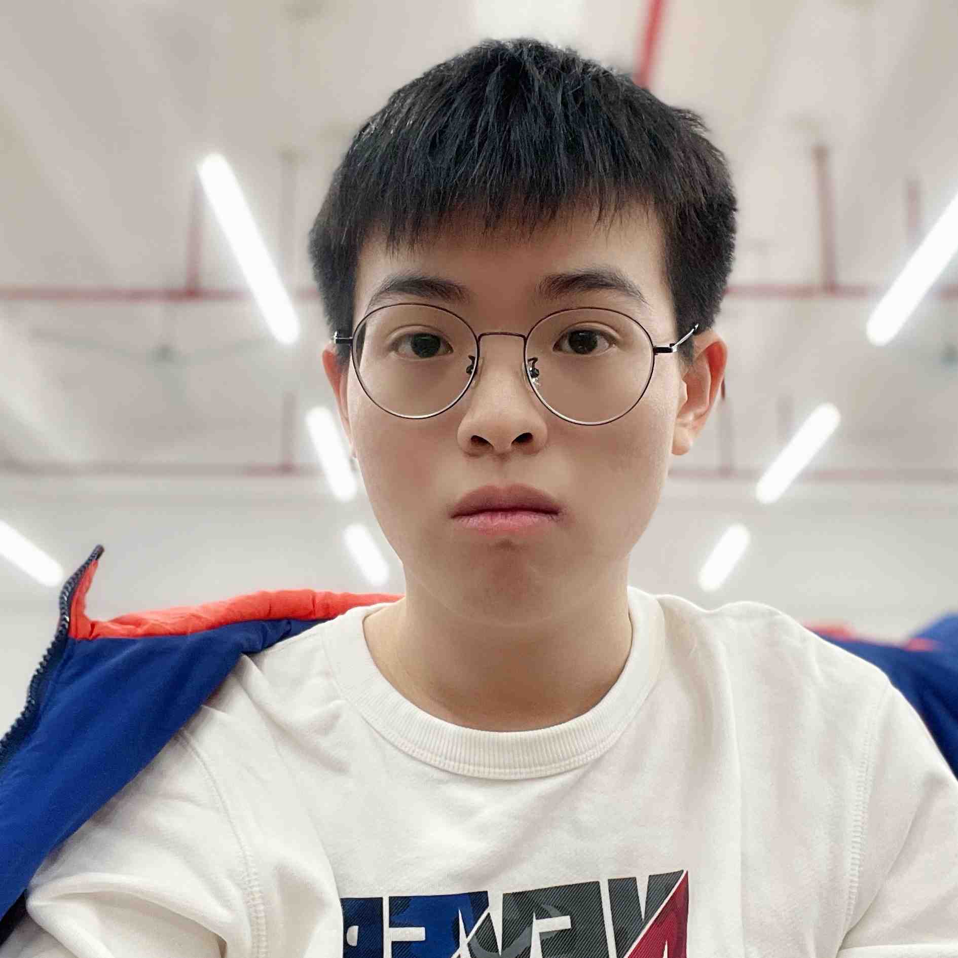 梁教员